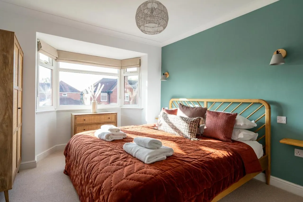 Holiday home The Birdie York